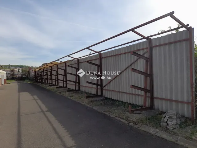 Eladó ház Veresegyház 277 nm