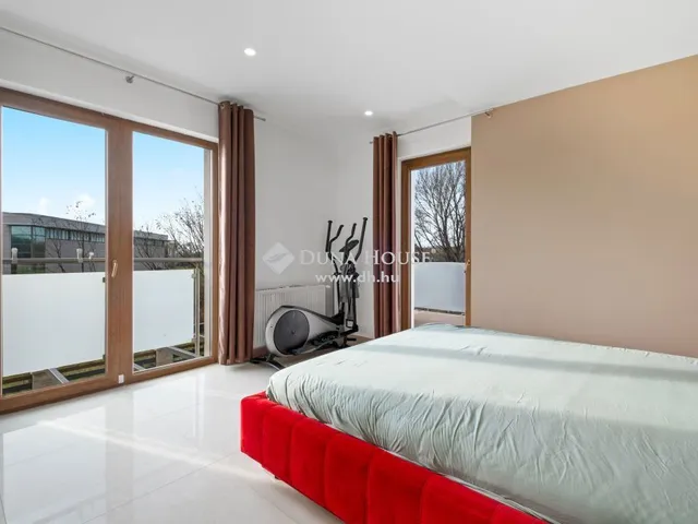 Eladó ház Budapest XXIII. kerület, Soroksár 311 nm