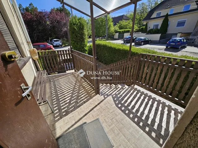 Eladó ház Fót 279 nm