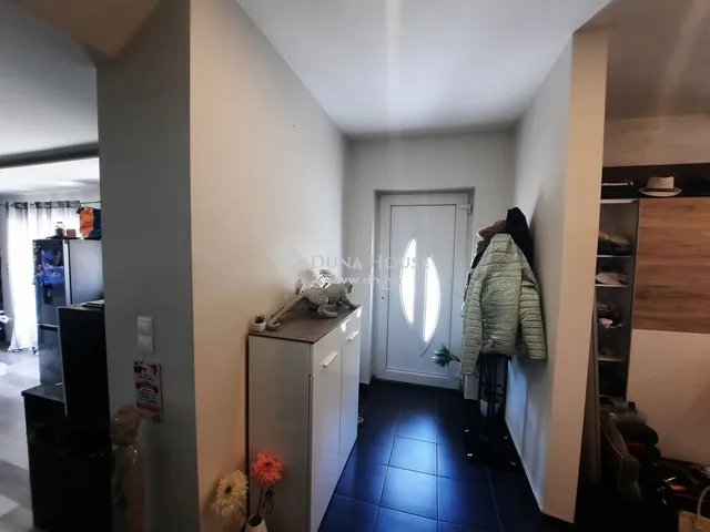 Eladó ház Budapest XVI. kerület, Cinkota 165 nm