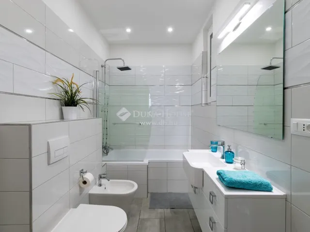 Eladó lakás Budapest IX. kerület, Belső Ferencváros 121 nm