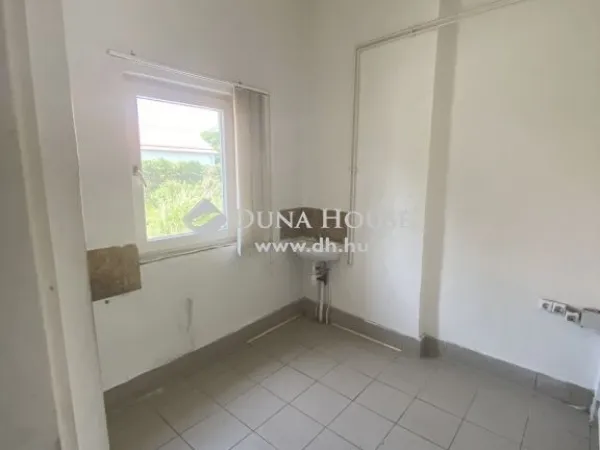 Eladó ház Mende 387 nm