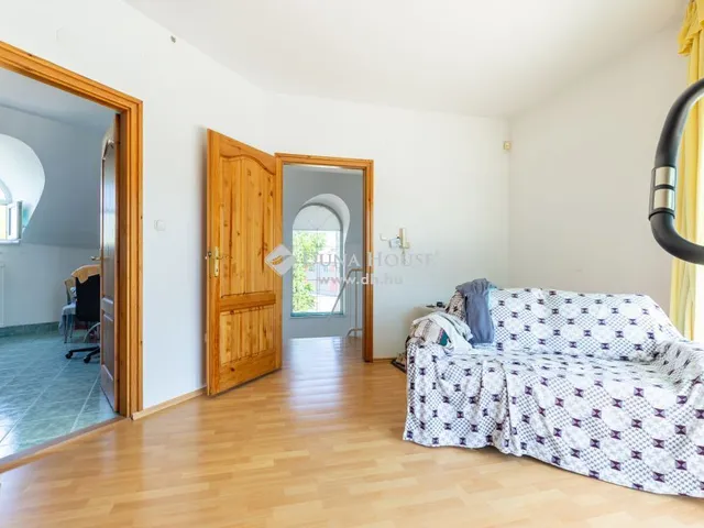 Eladó ház Szigetszentmiklós 360 nm