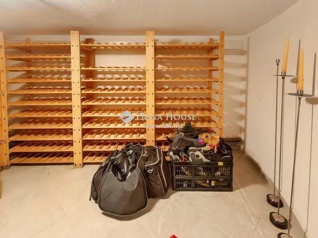 Eladó ház Budapest II. kerület, Budaliget 550 nm