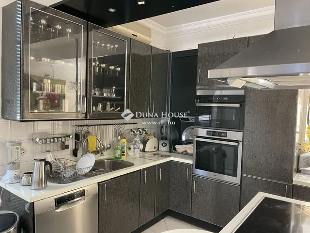 Eladó ház Budapest XX. kerület 480 nm