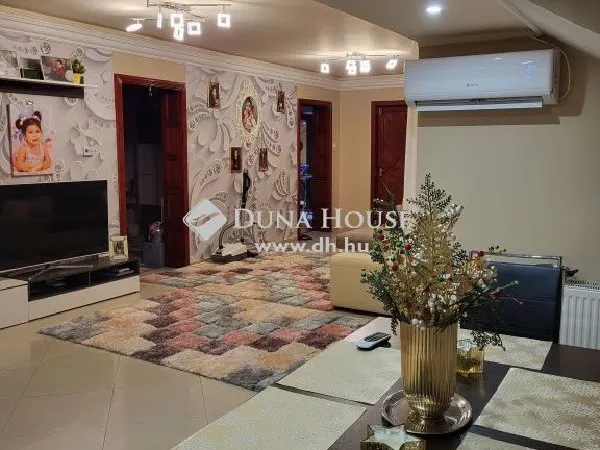 Eladó ház Budapest XV. kerület 320 nm