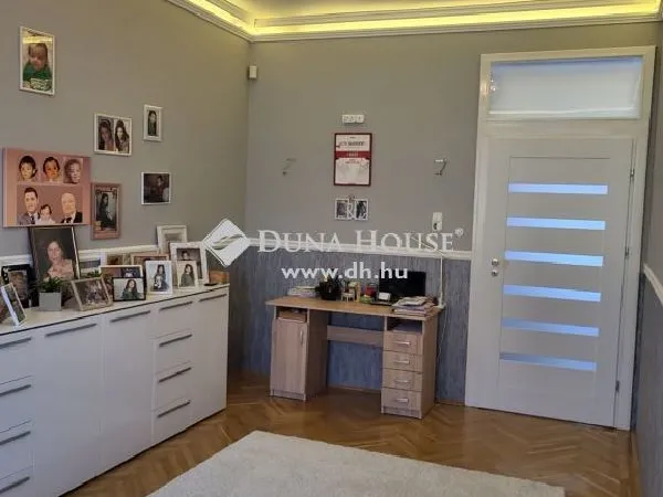 Eladó ház Budapest XV. kerület 320 nm