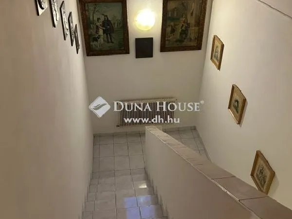 Eladó ház Vecsés 315 nm