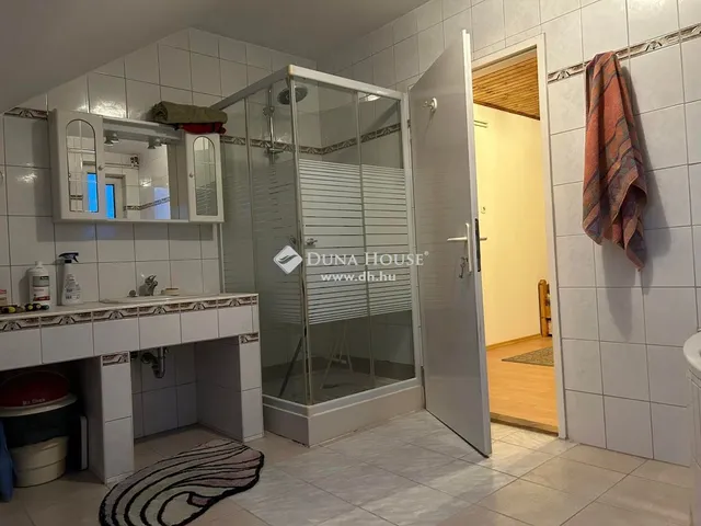 Eladó ház Vecsés 315 nm