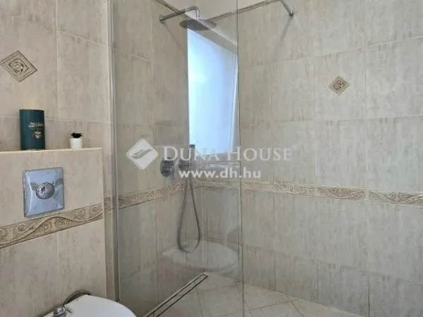 Eladó ház Budapest XVII. kerület 270 nm