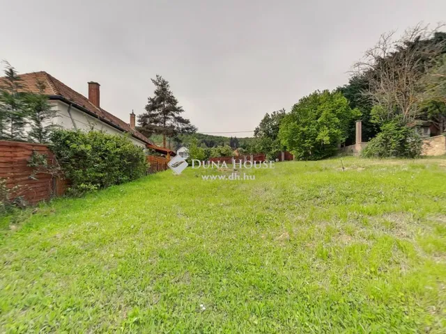 Eladó ház Budapest II. kerület, Budaliget 160 nm