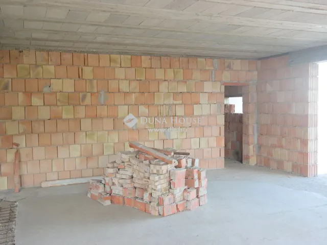 Eladó ház Budapest XX. kerület 295 nm