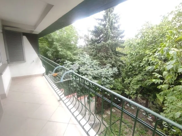 Eladó ház Budapest II. kerület 235 nm