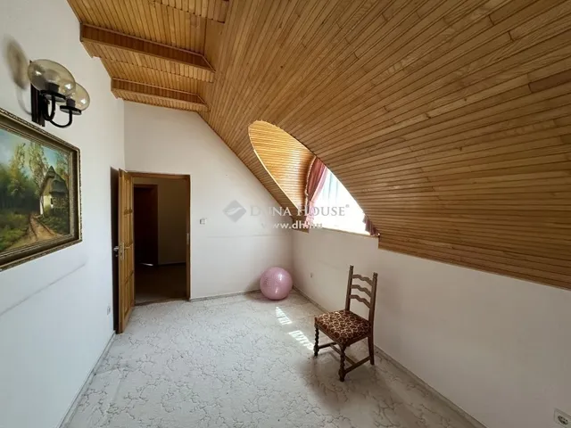 Eladó ház Budaörs 390 nm