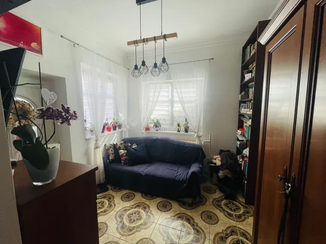 Eladó ház Kartal 270 nm