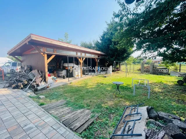 Eladó ház Kartal 270 nm