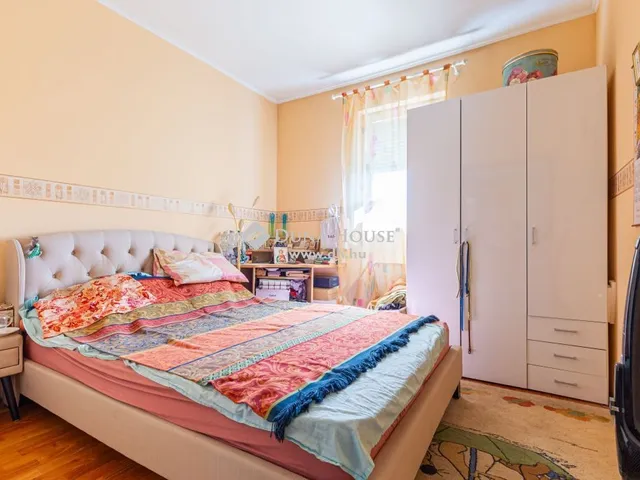 Eladó ház Budapest XVI. kerület 316 nm