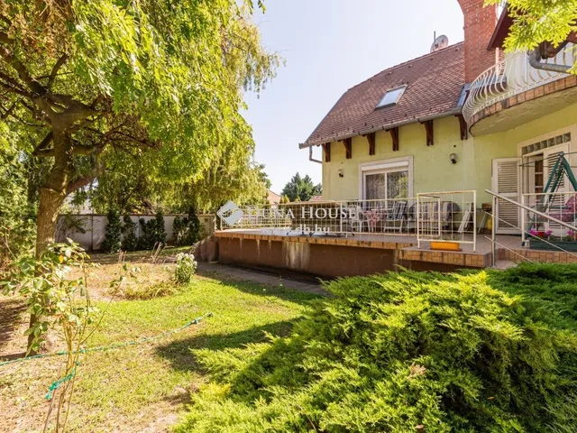 Eladó ház Budapest XVI. kerület 316 nm