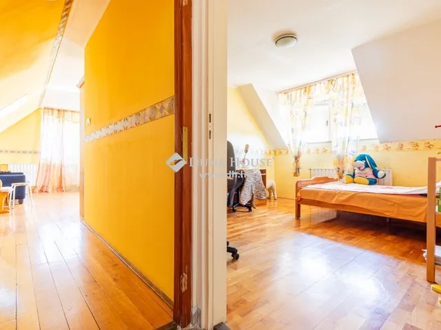 Eladó ház Budapest XVI. kerület 316 nm