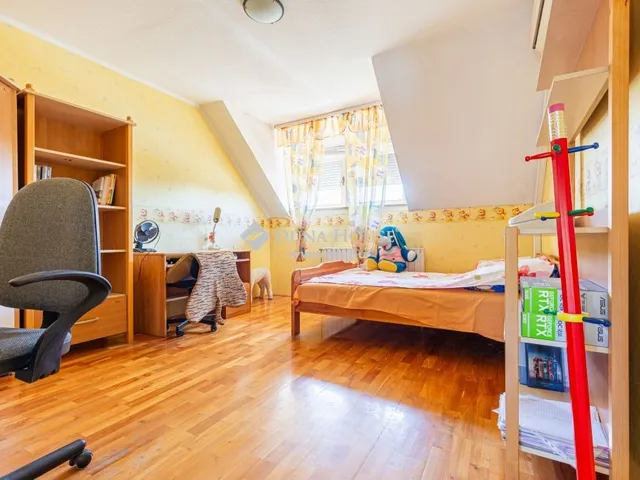 Eladó ház Budapest XVI. kerület 316 nm