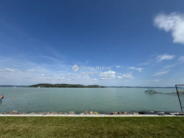 Eladó lakás Szántód 88 nm