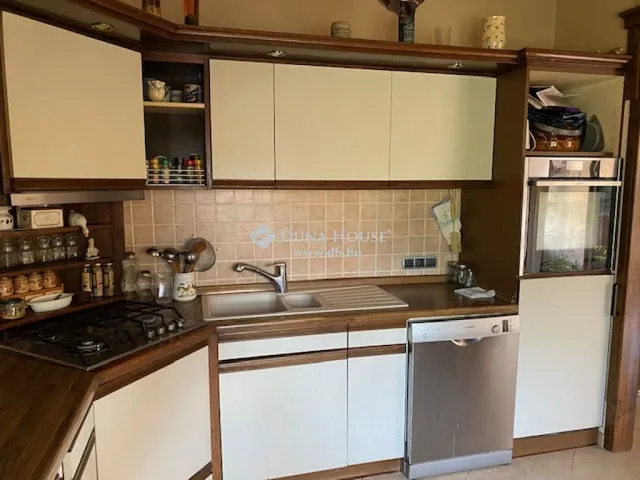 Eladó ház Pécs 514 nm