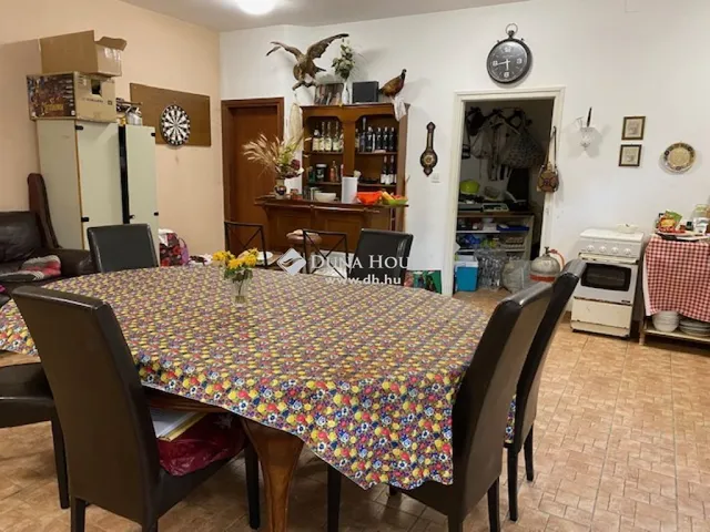 Eladó ház Pécs 514 nm