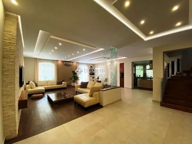 Eladó ház Göd 426 nm