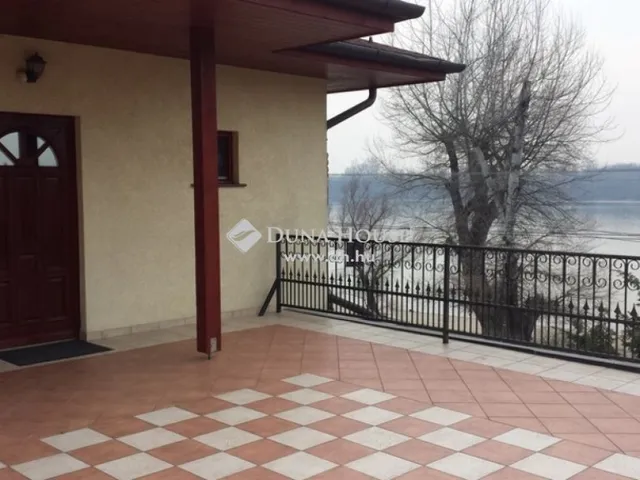 Eladó kereskedelmi és ipari ingatlan Dunakeszi 510 nm