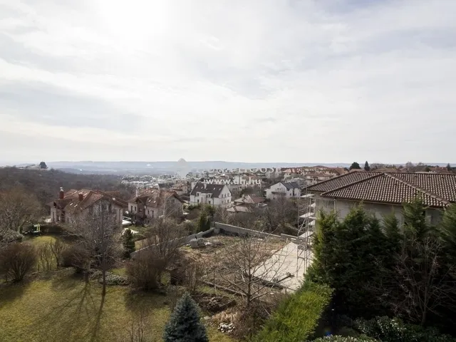 Eladó lakás Budapest XI. kerület, Madárhegy 110 nm