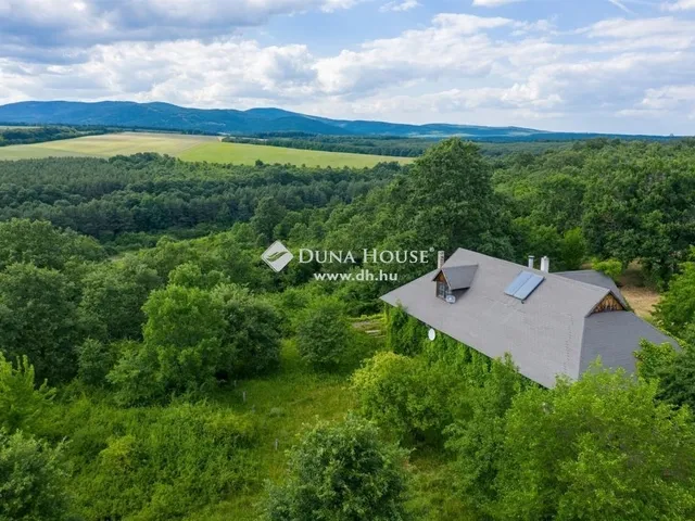 Eladó ház Harsány 160 nm