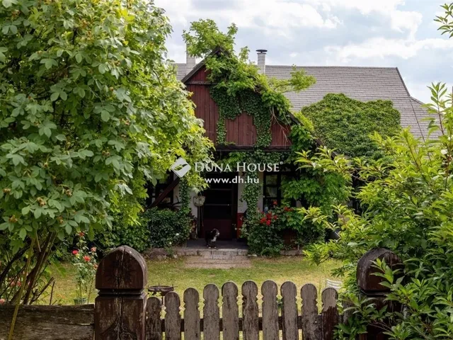 Eladó ház Harsány 160 nm