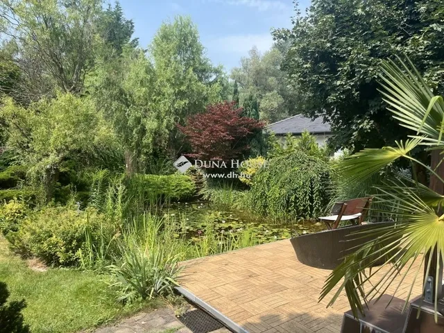 Eladó ház Szada 380 nm