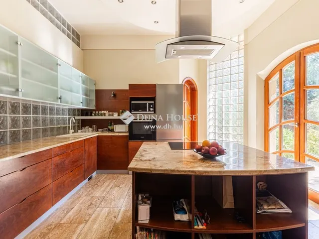 Eladó ház Herceghalom 600 nm