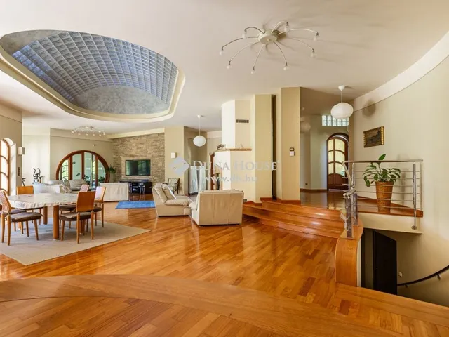 Eladó ház Herceghalom 600 nm