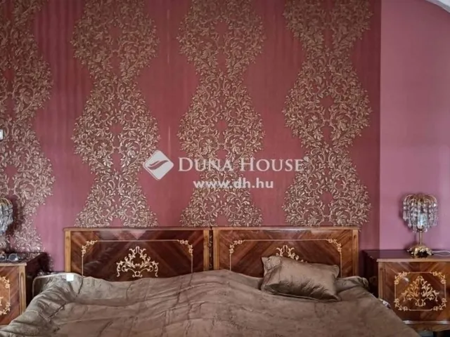 Eladó ház Budapest XVII. kerület 249 nm