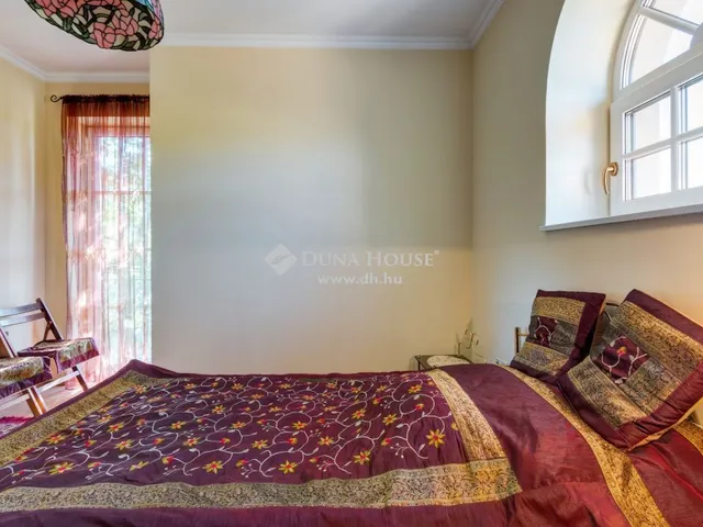 Eladó ház Erdőkertes 282 nm