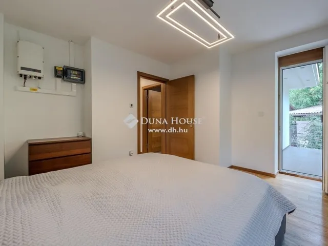 Eladó ház Budapest III. kerület 335 nm