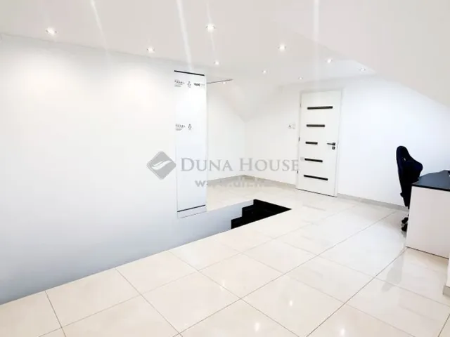 Eladó ház Csévharaszt 250 nm