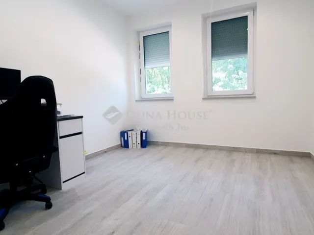 Eladó ház Csévharaszt 250 nm