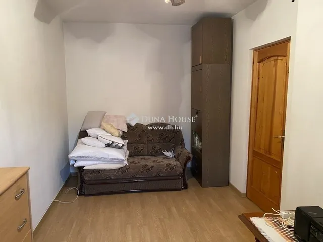 Eladó ház Fót 262 nm