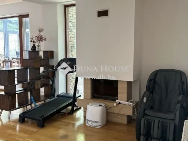 Eladó ház Nagykovácsi 280 nm