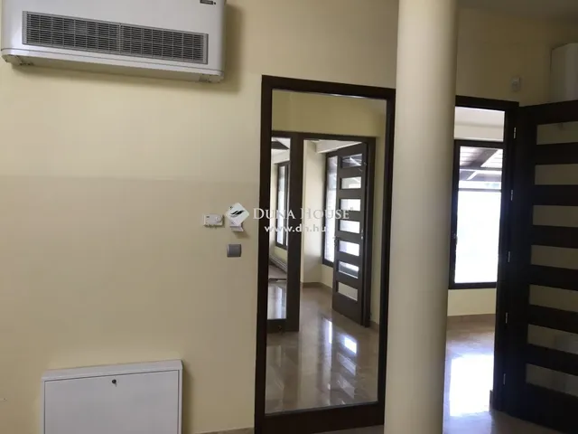 Eladó ház Balatonfüred 360 nm