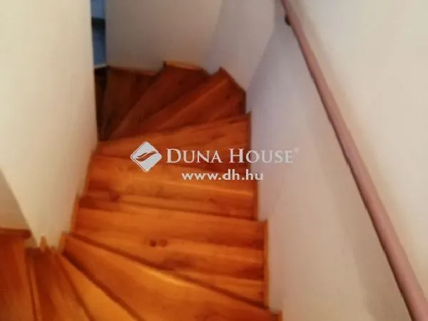 Eladó ház Budapest XXII. kerület, Budafok 600 nm