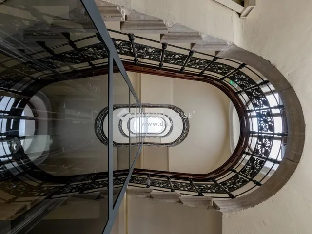Eladó lakás Budapest VI. kerület, Nagykörúton belüli terület 126 nm
