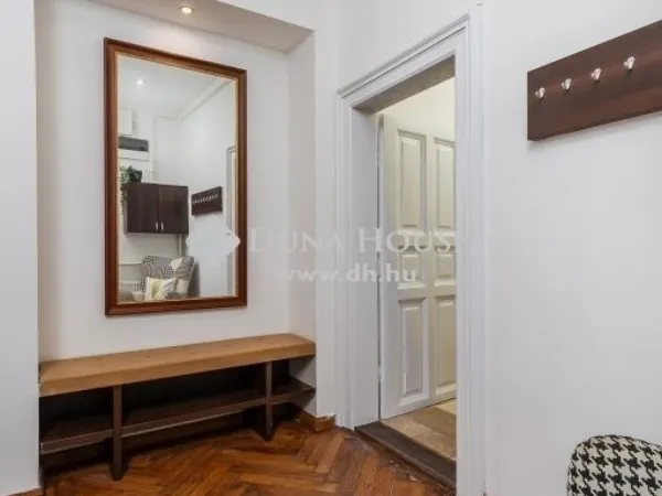 Eladó lakás Budapest VI. kerület 101 nm