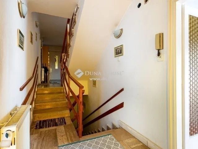 Eladó ház Budapest II. kerület 290 nm