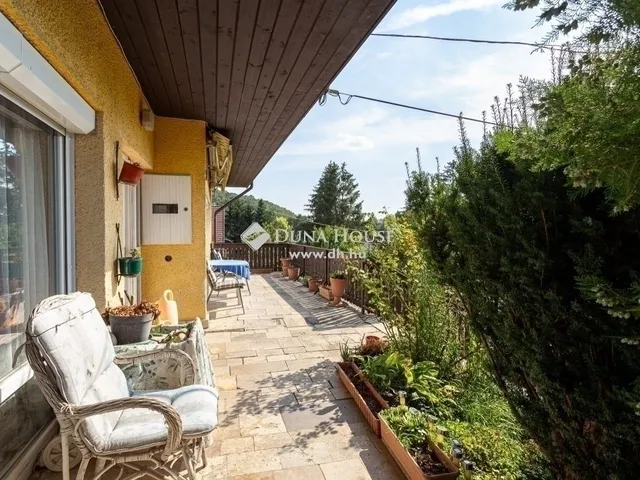 Eladó ház Budapest II. kerület 290 nm