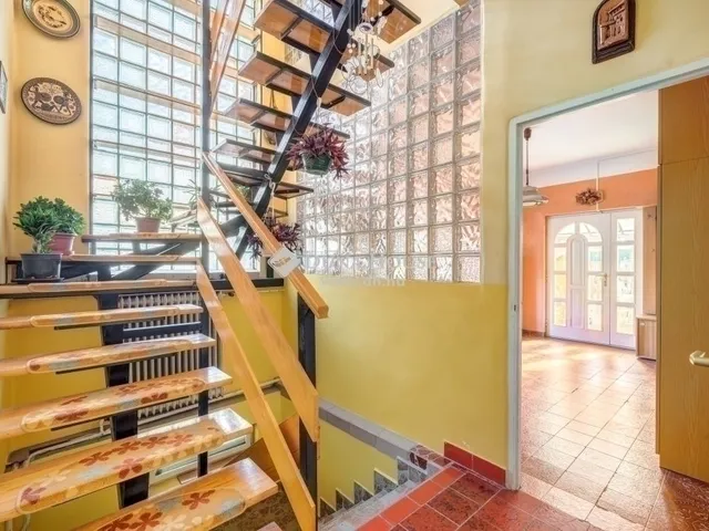 Eladó ház Budapest XVIII. kerület 207 nm