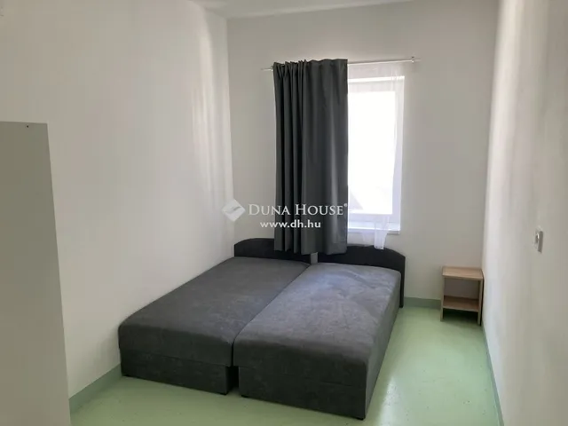 Eladó ház Esztergom 1199 nm